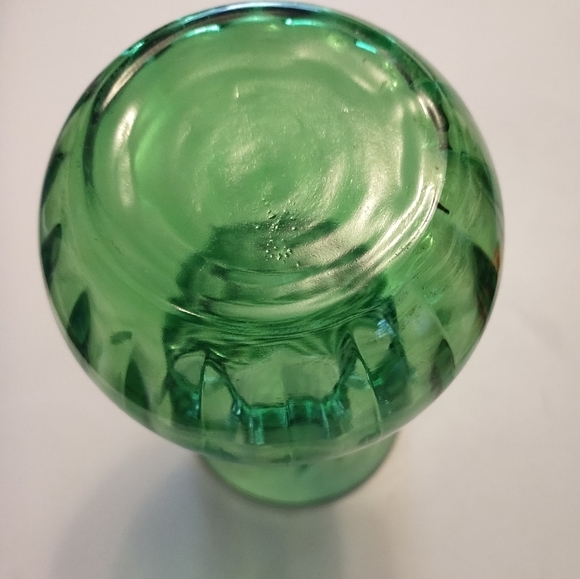 Vintage Indiana Glass ILLUSIONS Pattern GREEN Optic with 3 Rings Design Vase - Picture 8 of 8